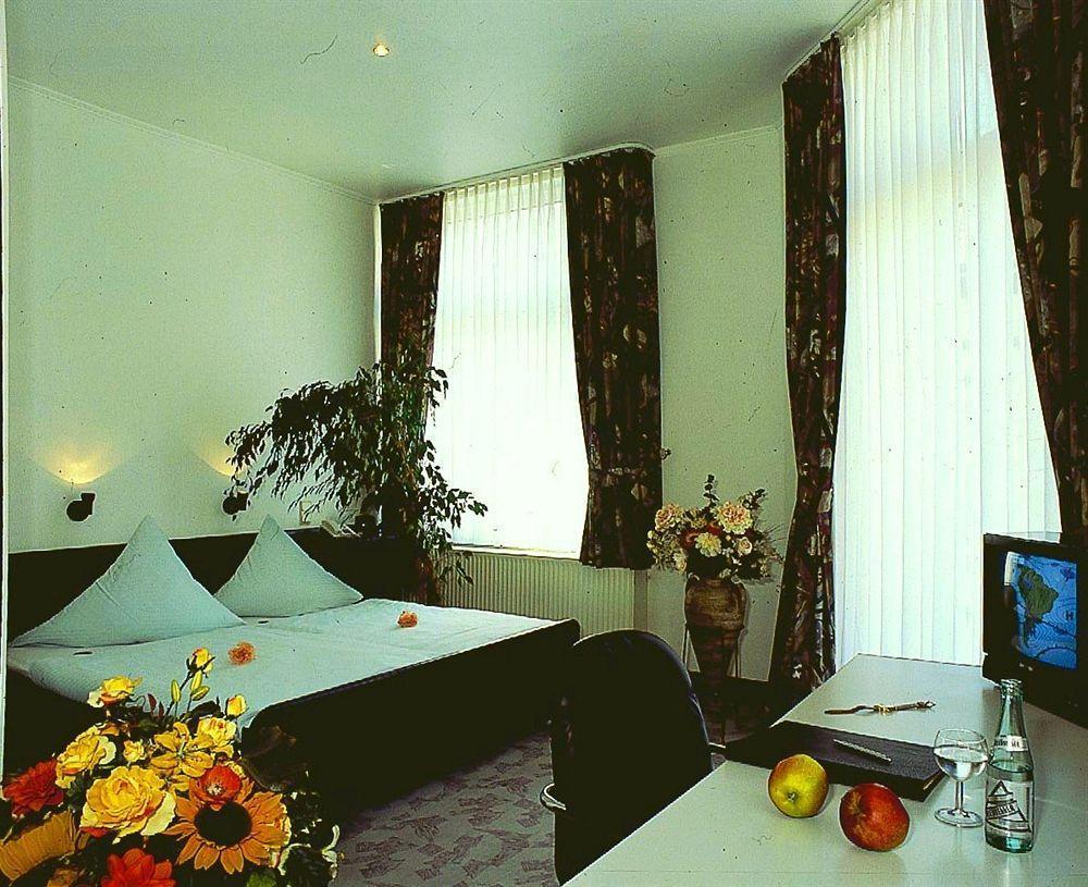 Hotel Garni Haus Hindenburg Königswinter Eksteriør billede
