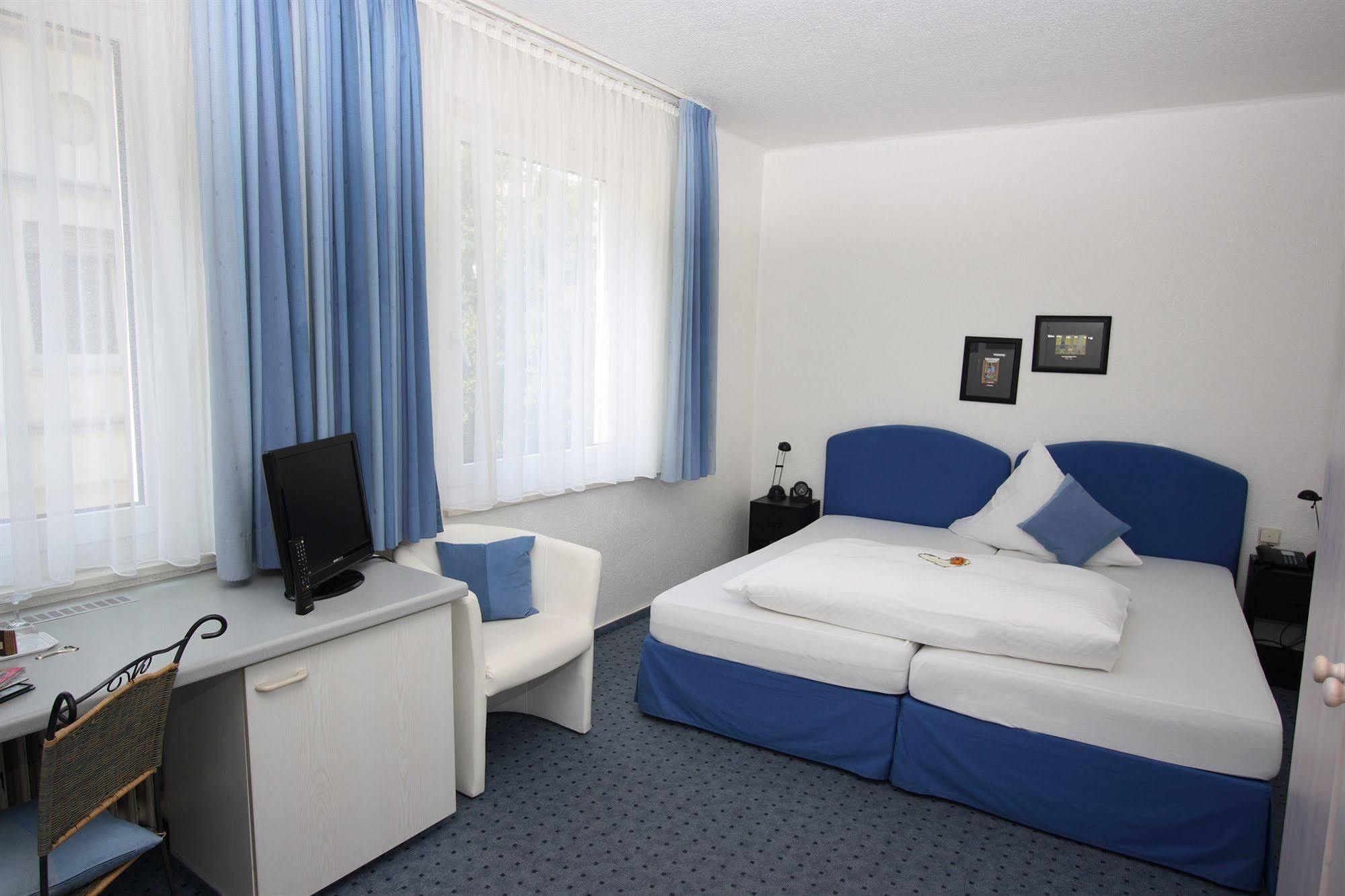Hotel Garni Haus Hindenburg Königswinter Eksteriør billede