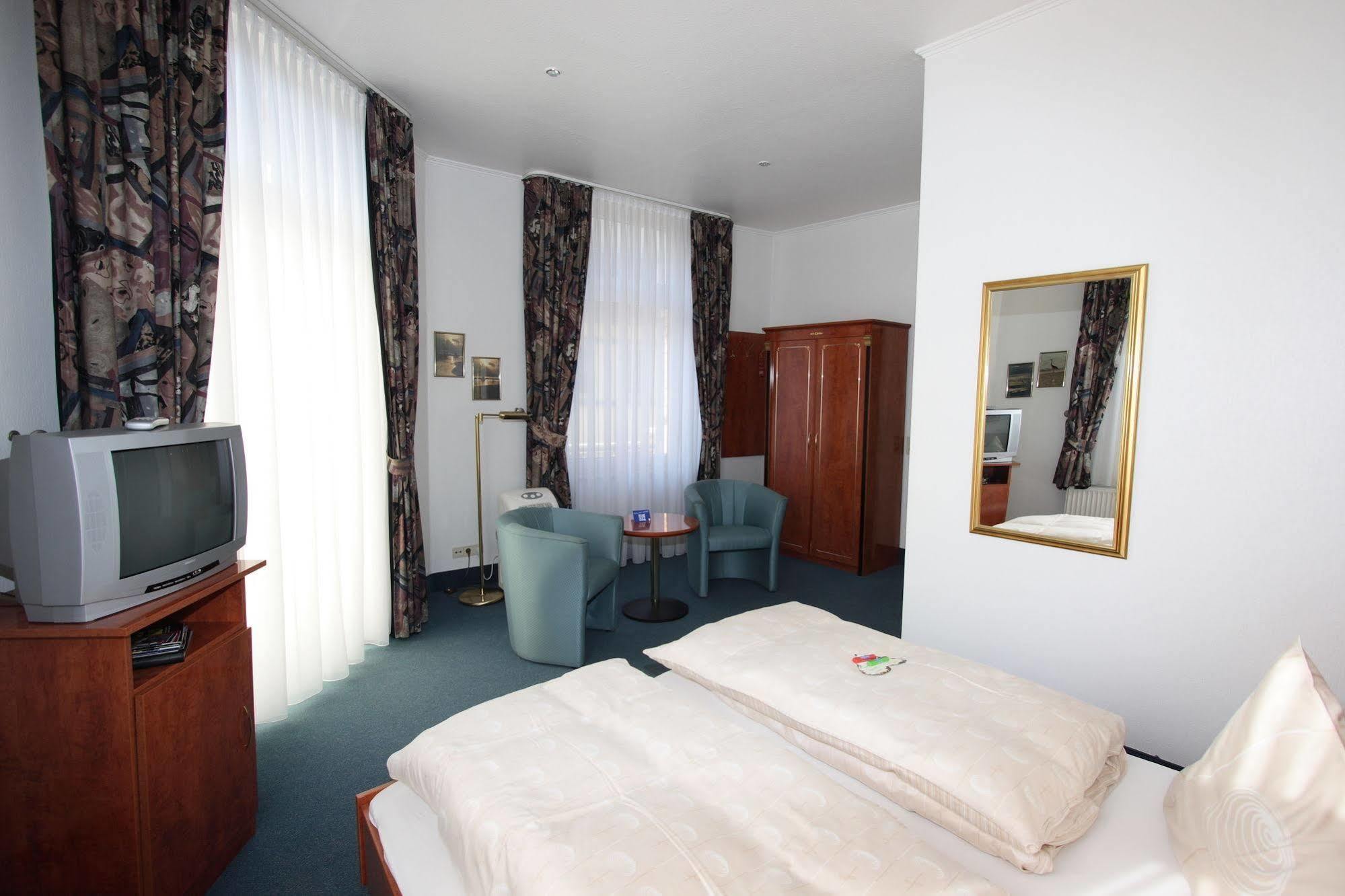 Hotel Garni Haus Hindenburg Königswinter Eksteriør billede