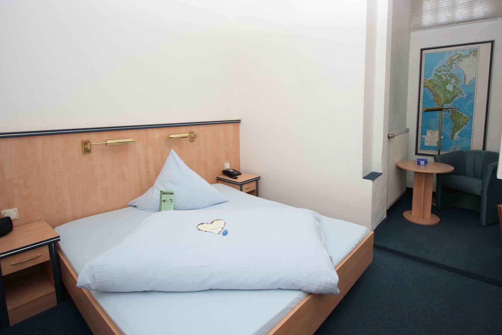 Hotel Garni Haus Hindenburg Königswinter Eksteriør billede