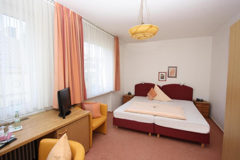 Hotel Garni Haus Hindenburg Königswinter Værelse billede